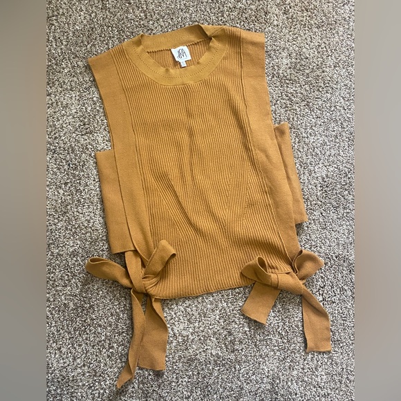 Golden Yellow Sweater Top with Bow Sides - Picture 1 of 3
